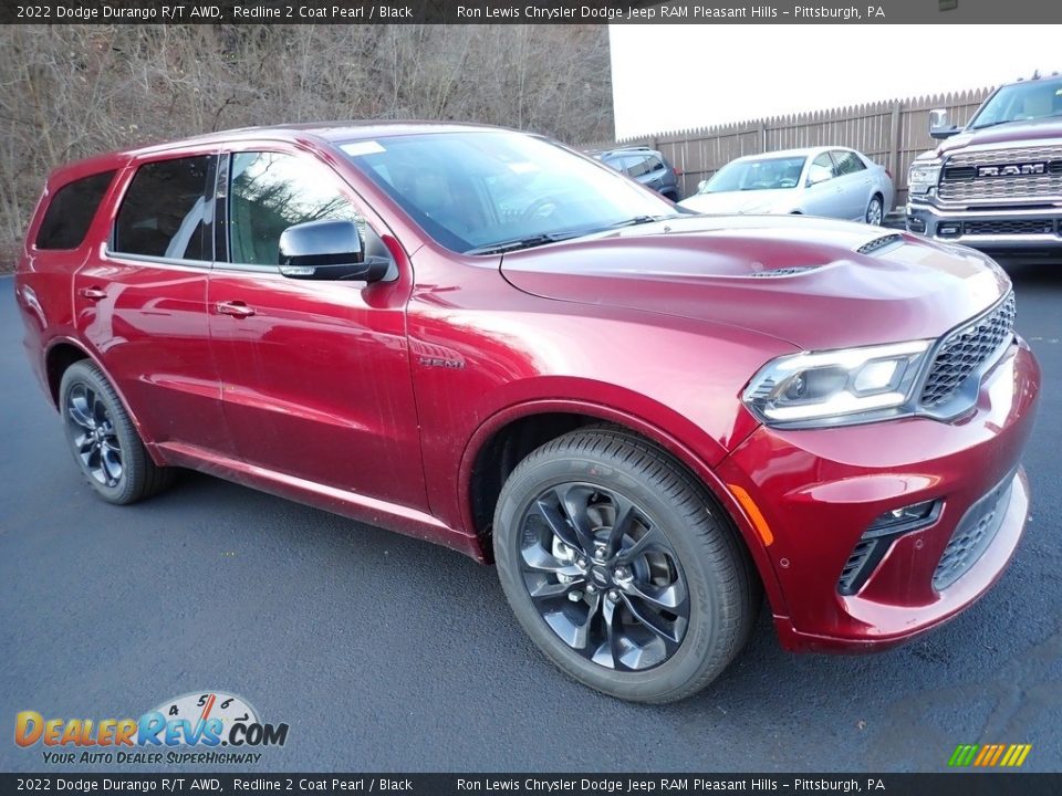 Front 3/4 View of 2022 Dodge Durango R/T AWD Photo #8