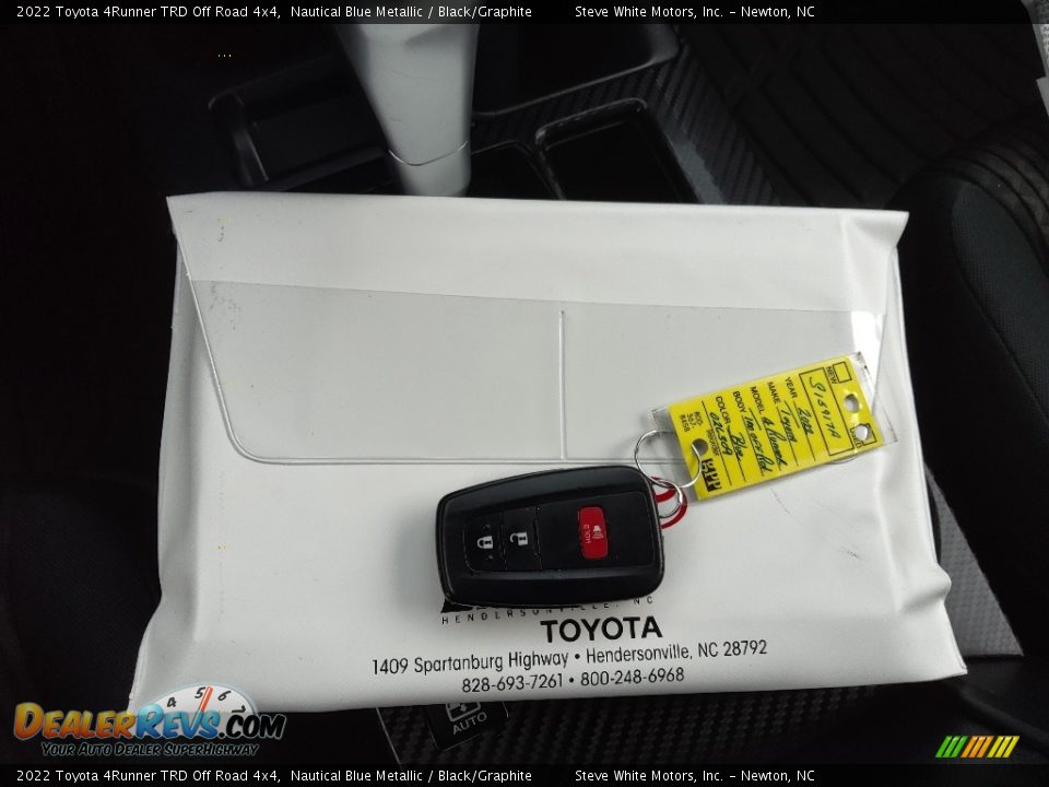 Keys of 2022 Toyota 4Runner TRD Off Road 4x4 Photo #28