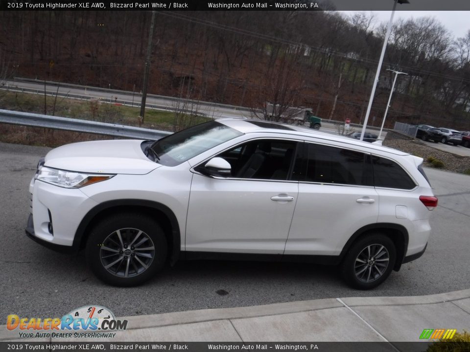 2019 Toyota Highlander XLE AWD Blizzard Pearl White / Black Photo #11