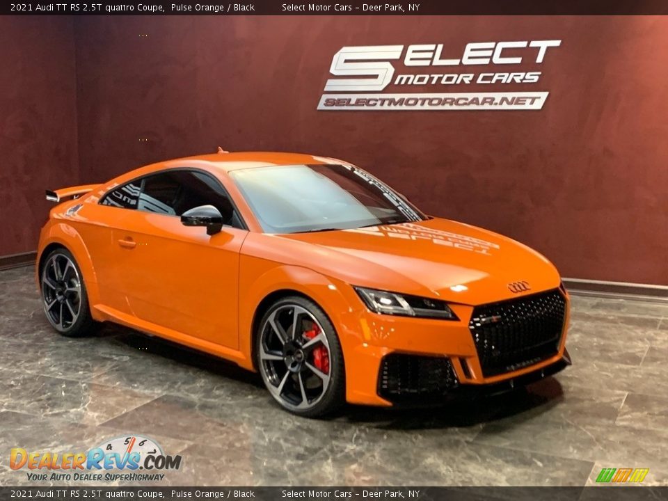 Front 3/4 View of 2021 Audi TT RS 2.5T quattro Coupe Photo #3