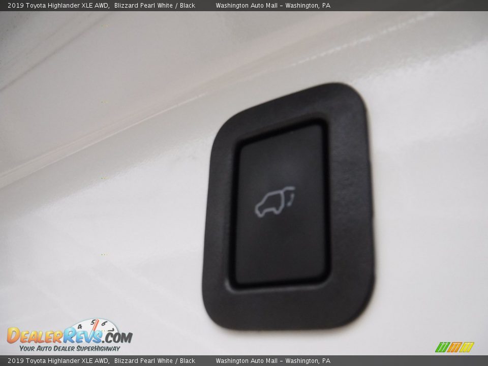 2019 Toyota Highlander XLE AWD Blizzard Pearl White / Black Photo #28