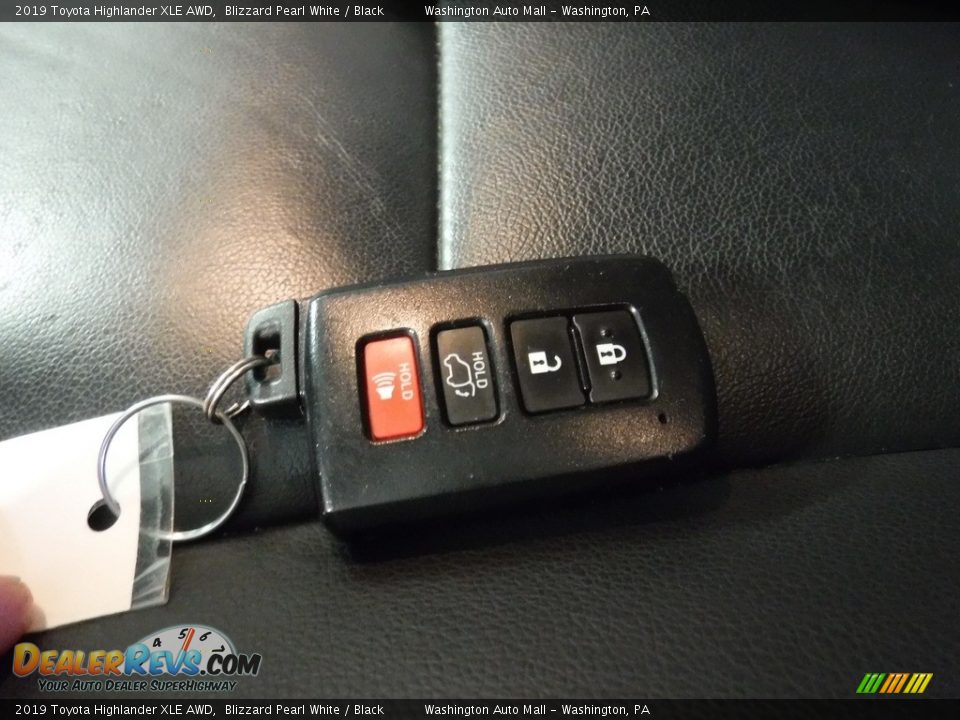 2019 Toyota Highlander XLE AWD Blizzard Pearl White / Black Photo #29