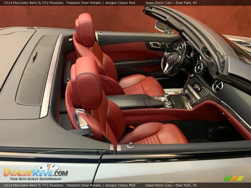 2014 Mercedes-Benz SL 550 Roadster Paladium Silver Metallic / designo Classic Red Photo #16