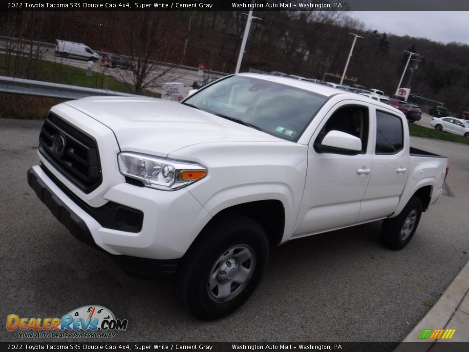 2022 Toyota Tacoma SR5 Double Cab 4x4 Super White / Cement Gray Photo #5