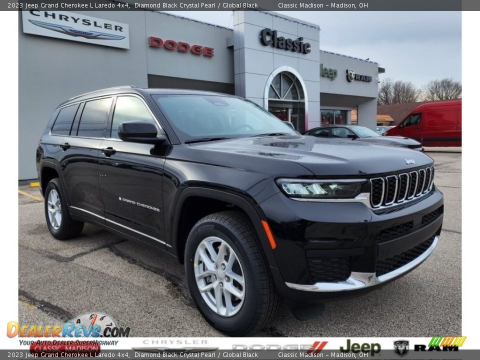 2023 Jeep Grand Cherokee L Laredo 4x4 Diamond Black Crystal Pearl / Global Black Photo #1