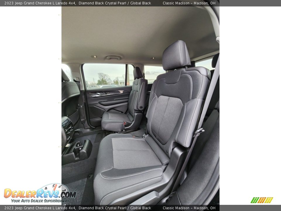 2023 Jeep Grand Cherokee L Laredo 4x4 Diamond Black Crystal Pearl / Global Black Photo #3