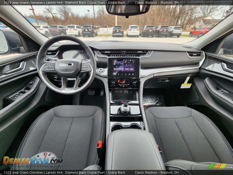 2023 Jeep Grand Cherokee L Laredo 4x4 Diamond Black Crystal Pearl / Global Black Photo #5
