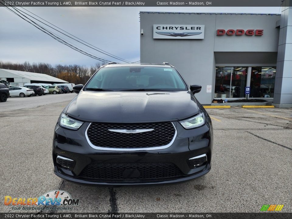 2022 Chrysler Pacifica Touring L AWD Brilliant Black Crystal Pearl / Black/Alloy Photo #8