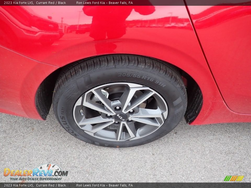 2023 Kia Forte LXS Currant Red / Black Photo #9