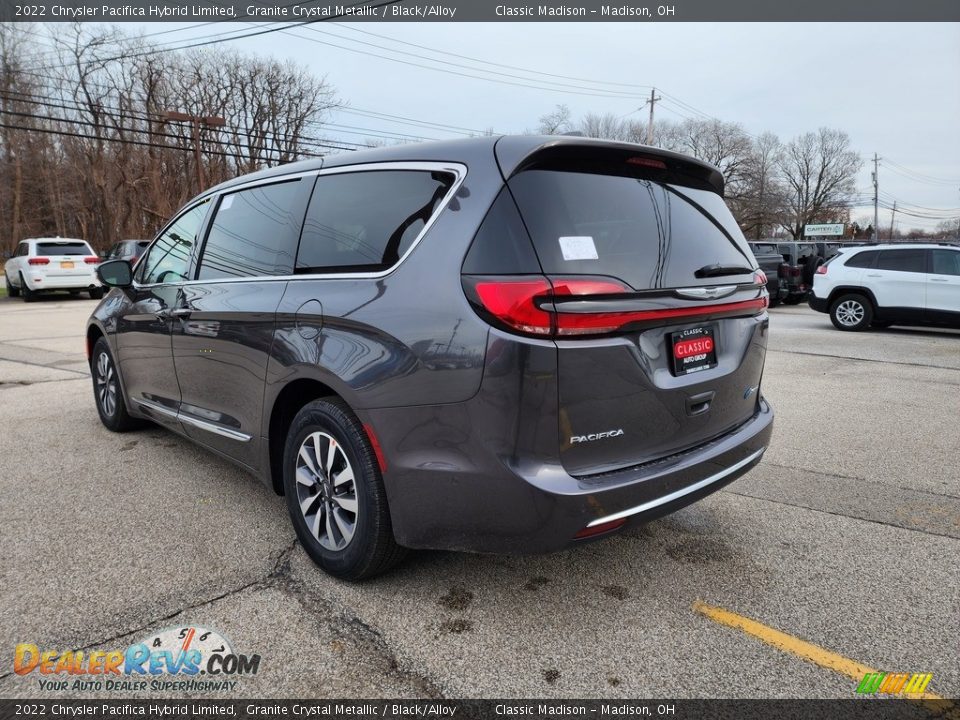 2022 Chrysler Pacifica Hybrid Limited Granite Crystal Metallic / Black/Alloy Photo #10
