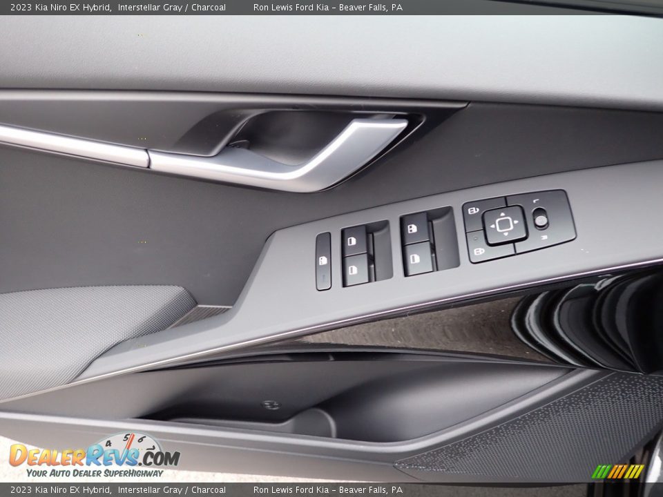 2023 Kia Niro EX Hybrid Interstellar Gray / Charcoal Photo #15