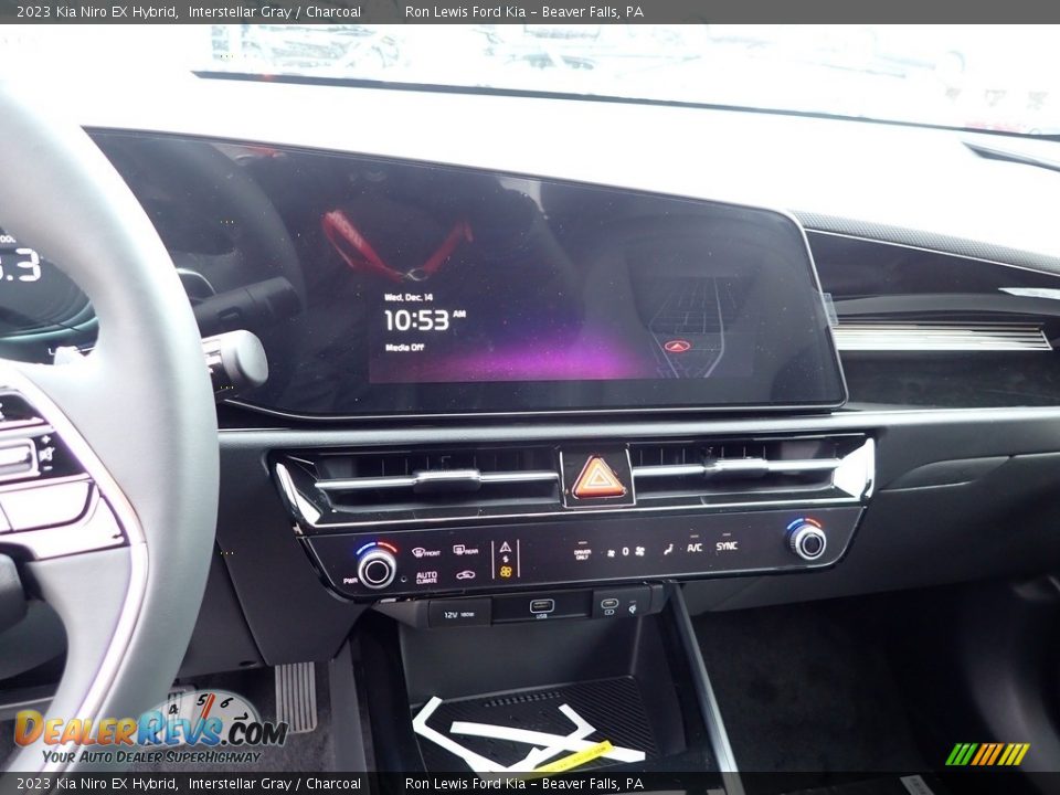 2023 Kia Niro EX Hybrid Interstellar Gray / Charcoal Photo #17
