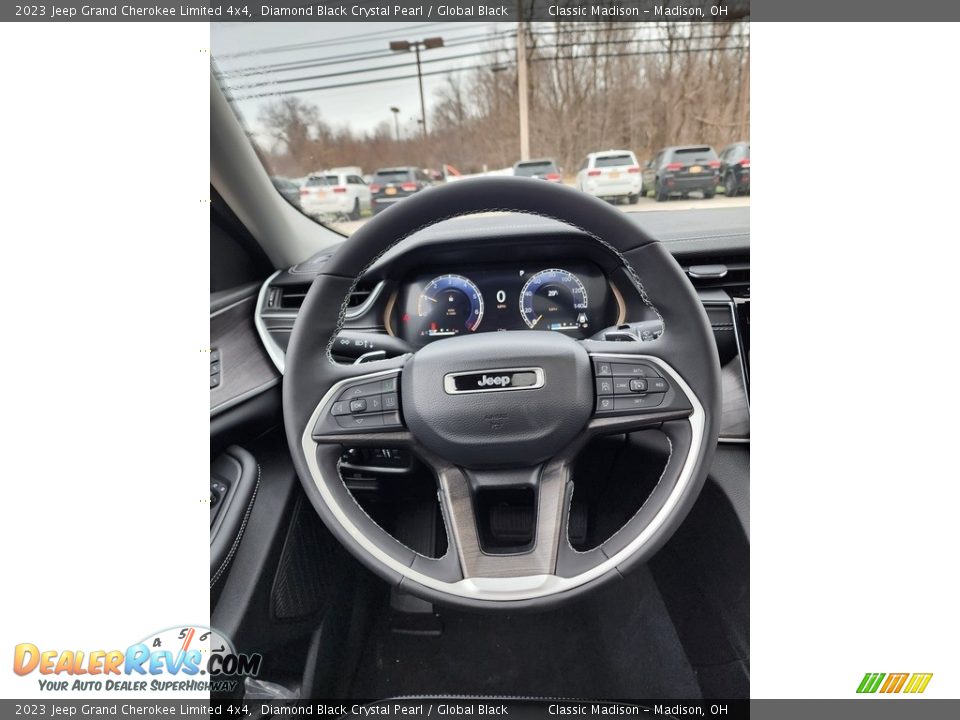 2023 Jeep Grand Cherokee Limited 4x4 Diamond Black Crystal Pearl / Global Black Photo #5