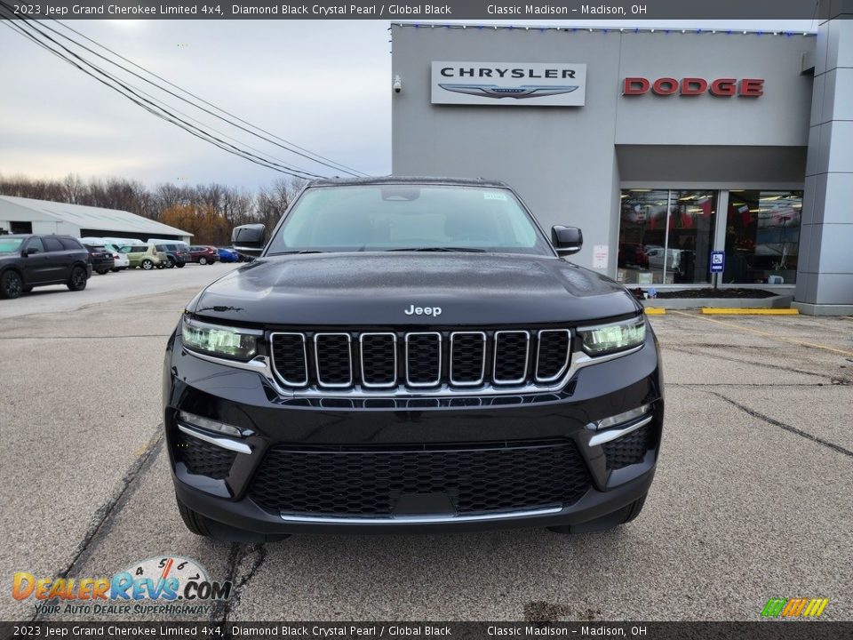 2023 Jeep Grand Cherokee Limited 4x4 Diamond Black Crystal Pearl / Global Black Photo #7