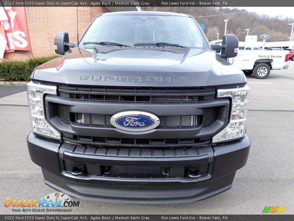 2022 Ford F250 Super Duty XL SuperCab 4x4 Agate Black / Medium Earth Gray Photo #3