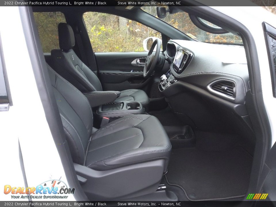 Front Seat of 2022 Chrysler Pacifica Hybrid Touring L Photo #20