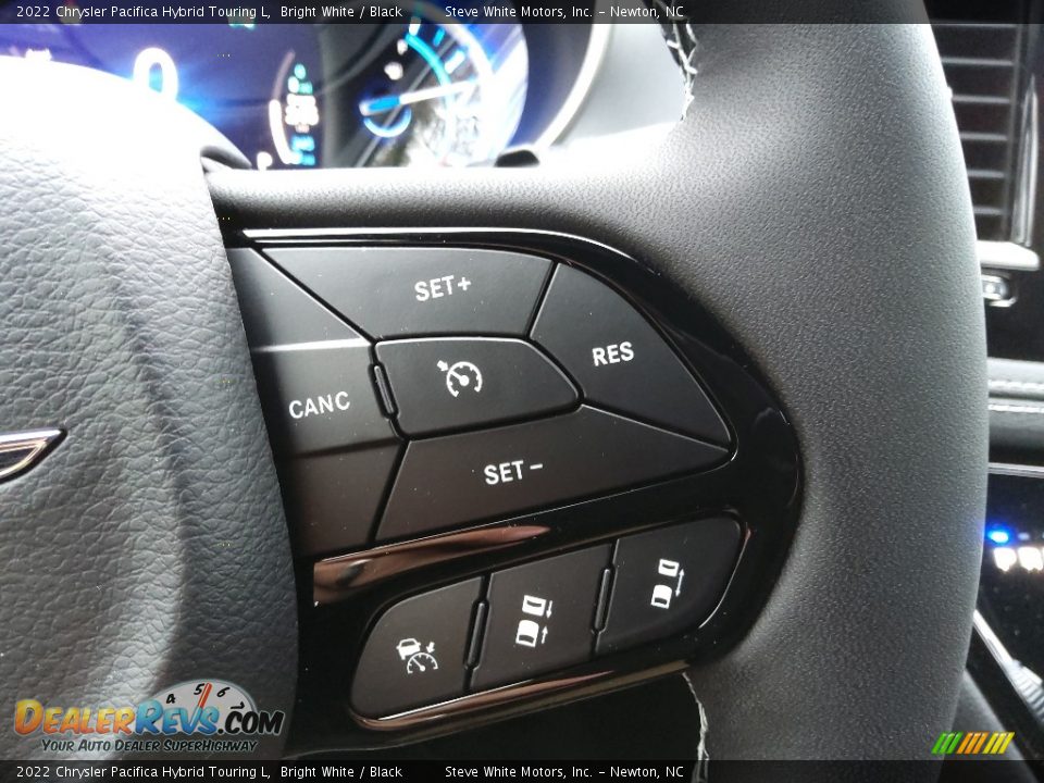 2022 Chrysler Pacifica Hybrid Touring L Steering Wheel Photo #23