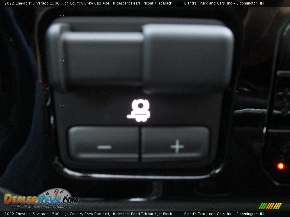 2022 Chevrolet Silverado 1500 High Country Crew Cab 4x4 Iridescent Pearl Tricoat / Jet Black Photo #22