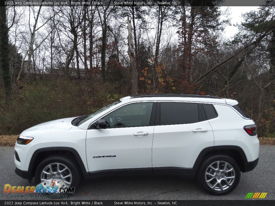 Bright White 2022 Jeep Compass Latitude Lux 4x4 Photo #1