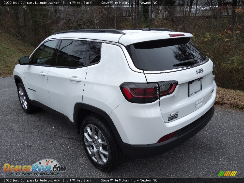 2022 Jeep Compass Latitude Lux 4x4 Bright White / Black Photo #8