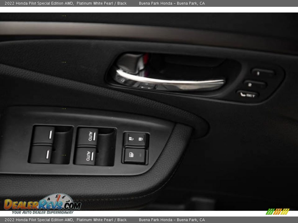 2022 Honda Pilot Special Edition AWD Platinum White Pearl / Black Photo #36