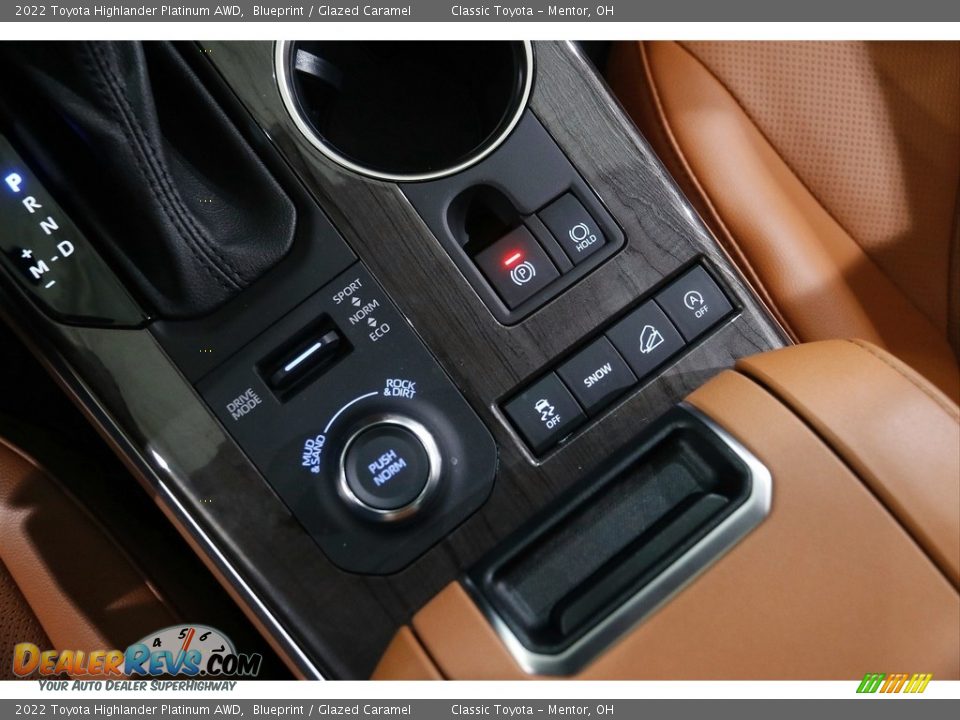 Controls of 2022 Toyota Highlander Platinum AWD Photo #16