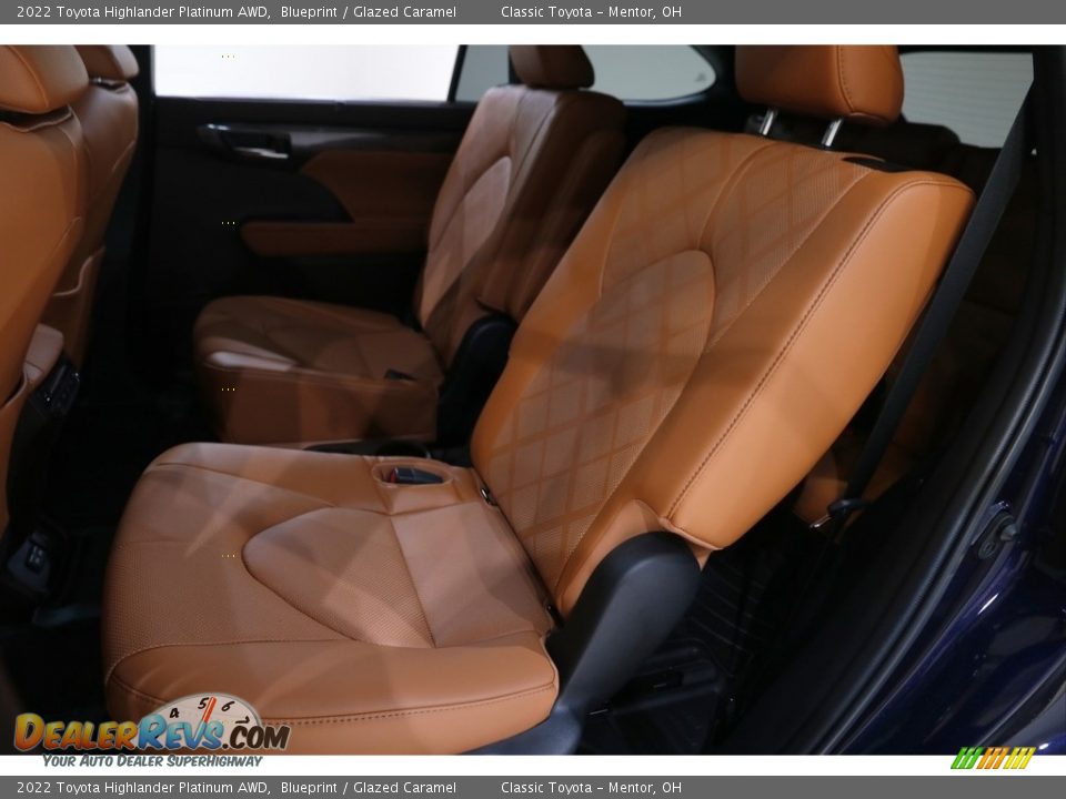 Rear Seat of 2022 Toyota Highlander Platinum AWD Photo #19