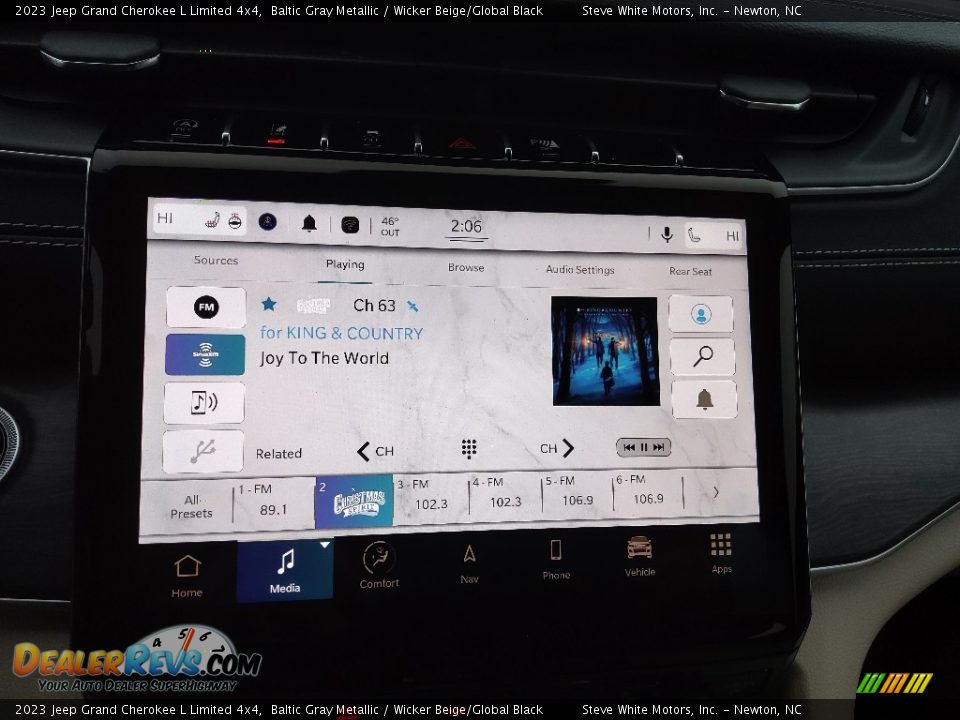 2023 Jeep Grand Cherokee L Limited 4x4 Baltic Gray Metallic / Wicker Beige/Global Black Photo #26