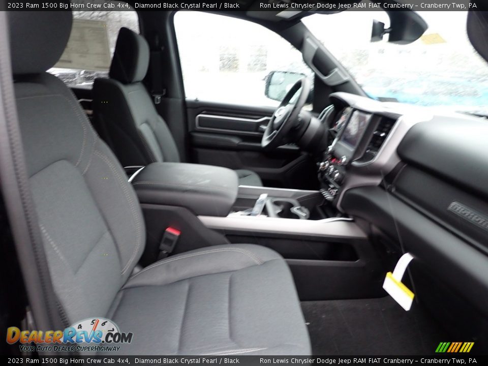 2023 Ram 1500 Big Horn Crew Cab 4x4 Diamond Black Crystal Pearl / Black Photo #9