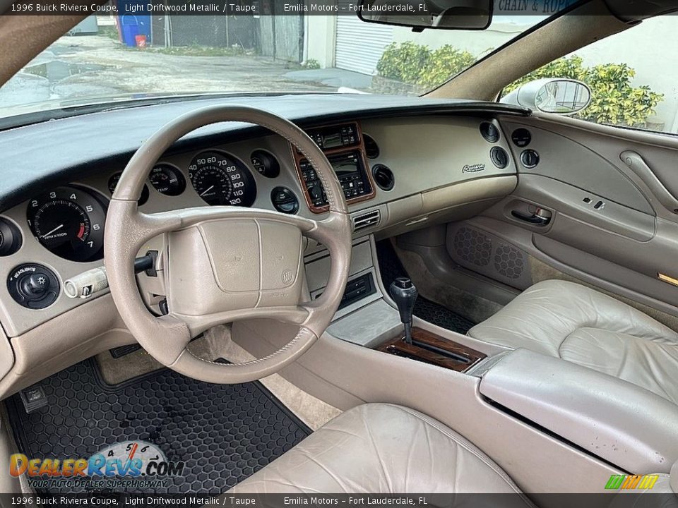 Taupe Interior - 1996 Buick Riviera Coupe Photo #10