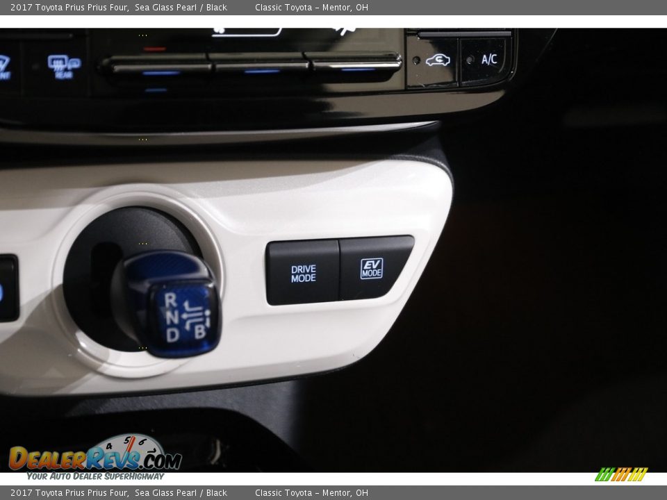 2017 Toyota Prius Prius Four Sea Glass Pearl / Black Photo #15