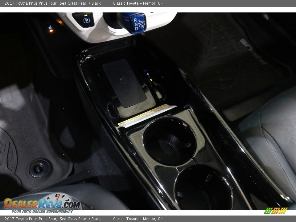 2017 Toyota Prius Prius Four Sea Glass Pearl / Black Photo #16