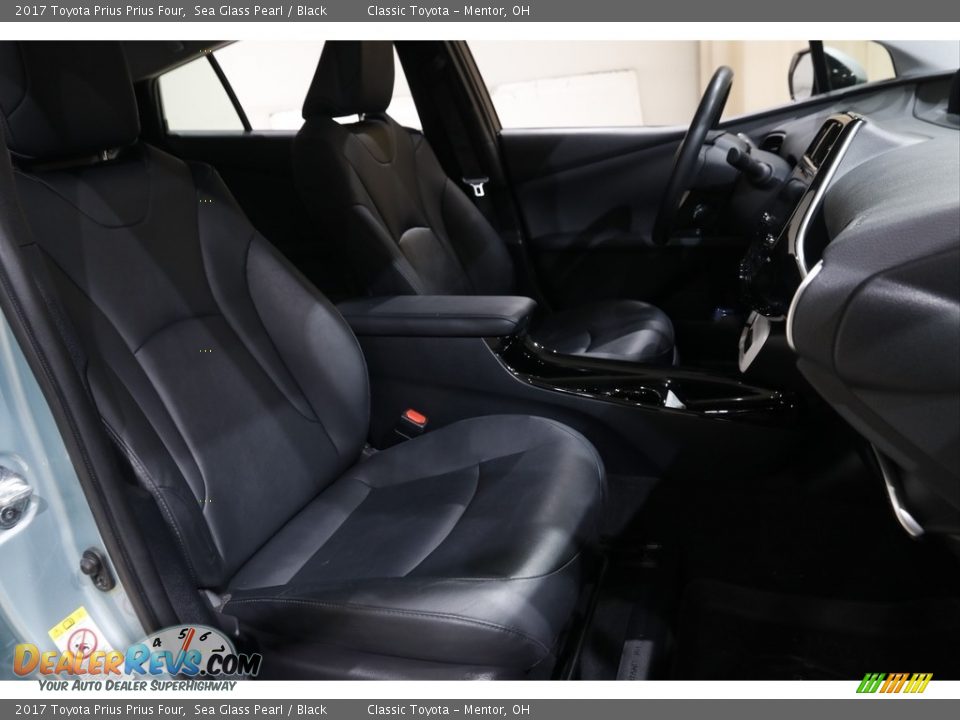 2017 Toyota Prius Prius Four Sea Glass Pearl / Black Photo #17