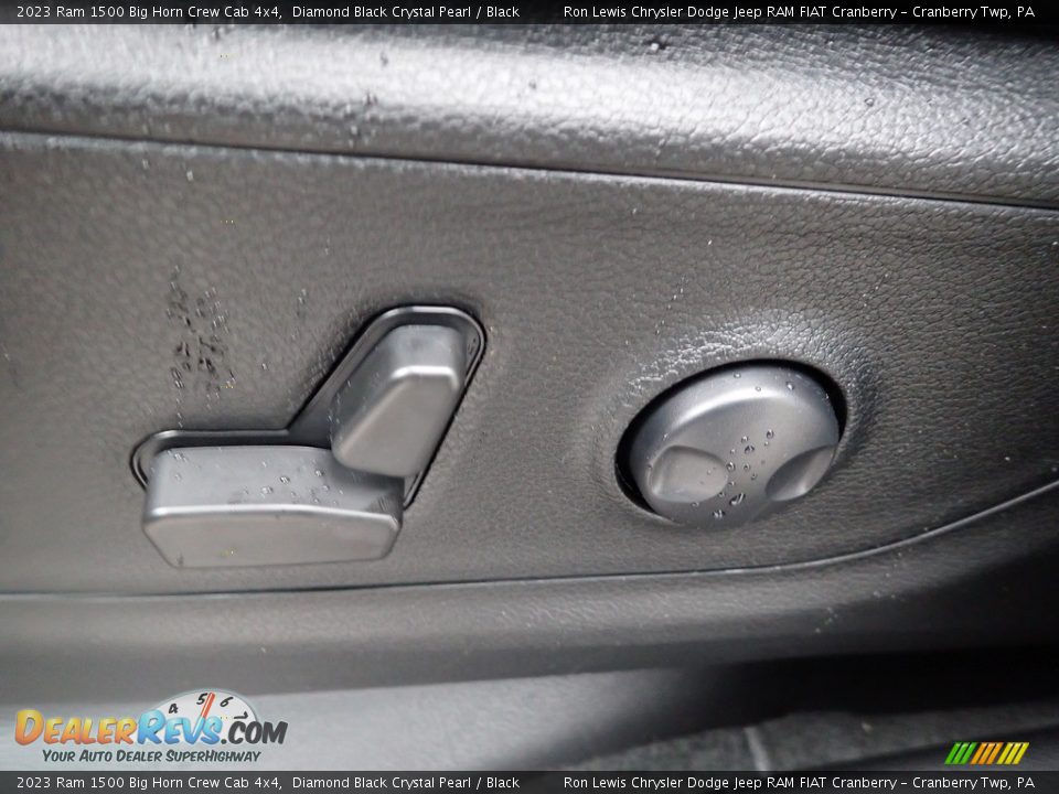2023 Ram 1500 Big Horn Crew Cab 4x4 Diamond Black Crystal Pearl / Black Photo #15