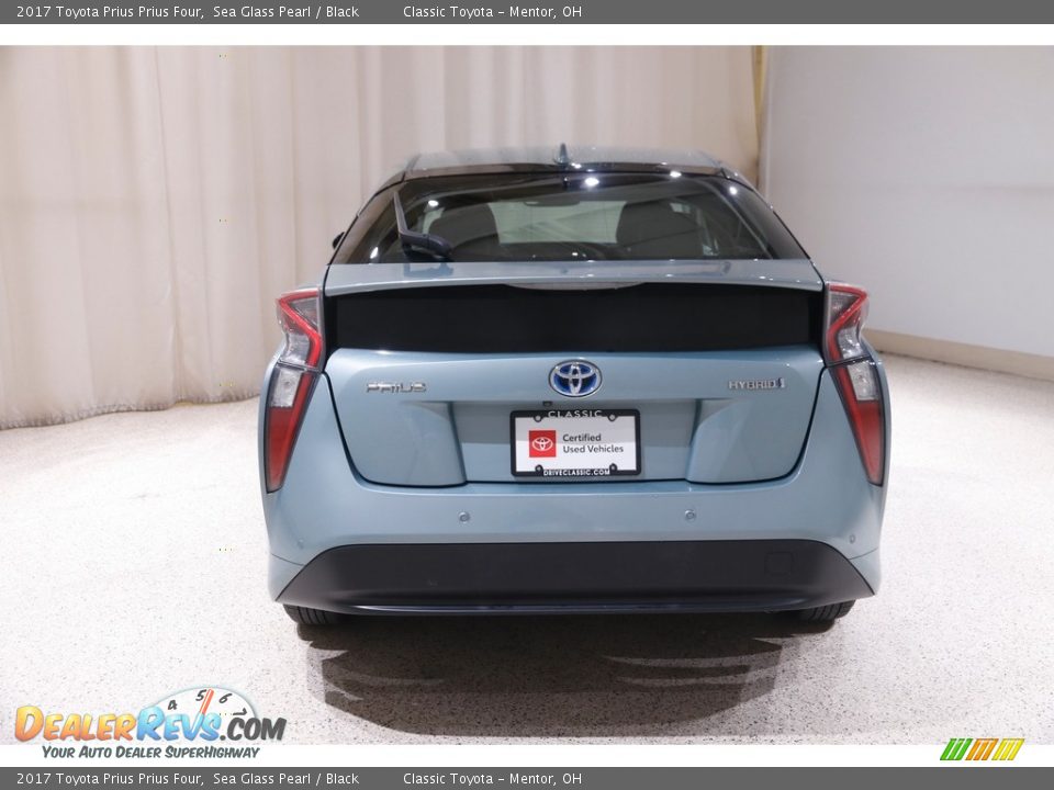 2017 Toyota Prius Prius Four Sea Glass Pearl / Black Photo #20