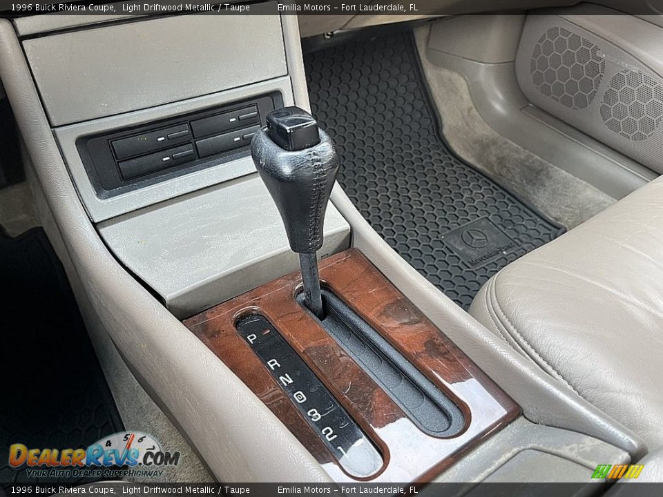 1996 Buick Riviera Coupe Shifter Photo #24