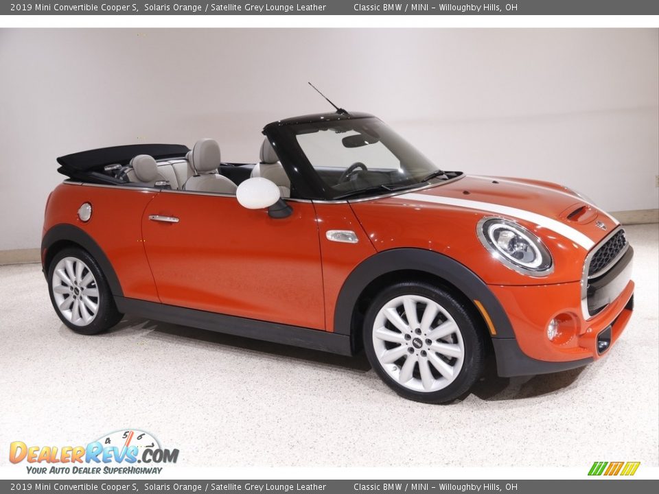 Solaris Orange 2019 Mini Convertible Cooper S Photo #1