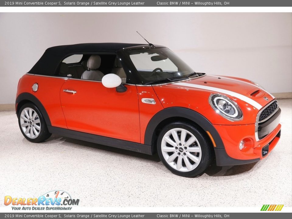 Solaris Orange 2019 Mini Convertible Cooper S Photo #2