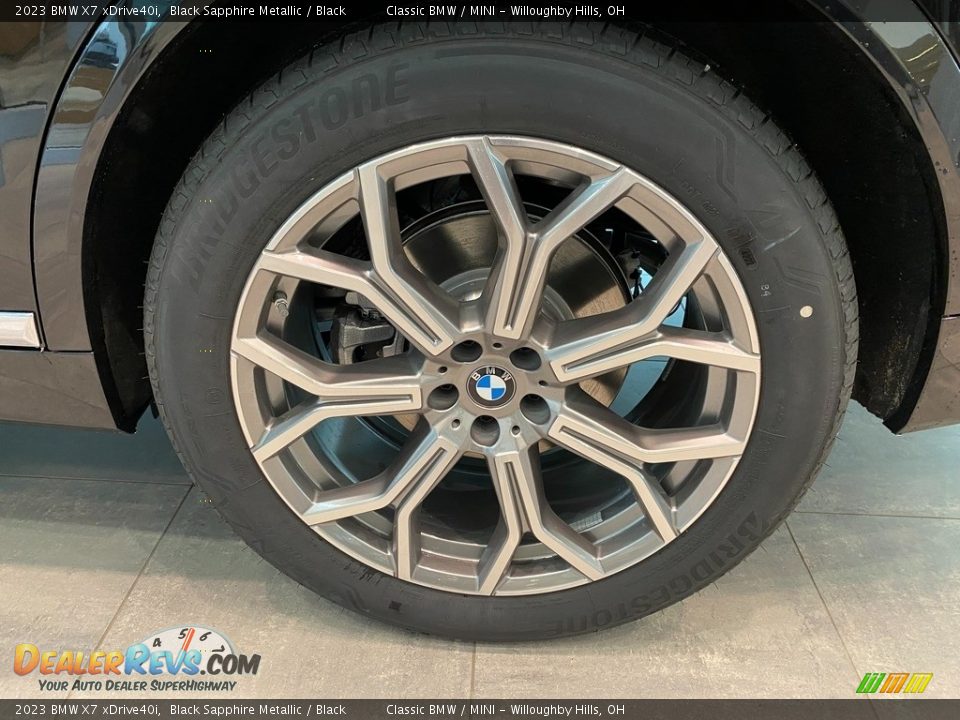 2023 BMW X7 xDrive40i Wheel Photo #3