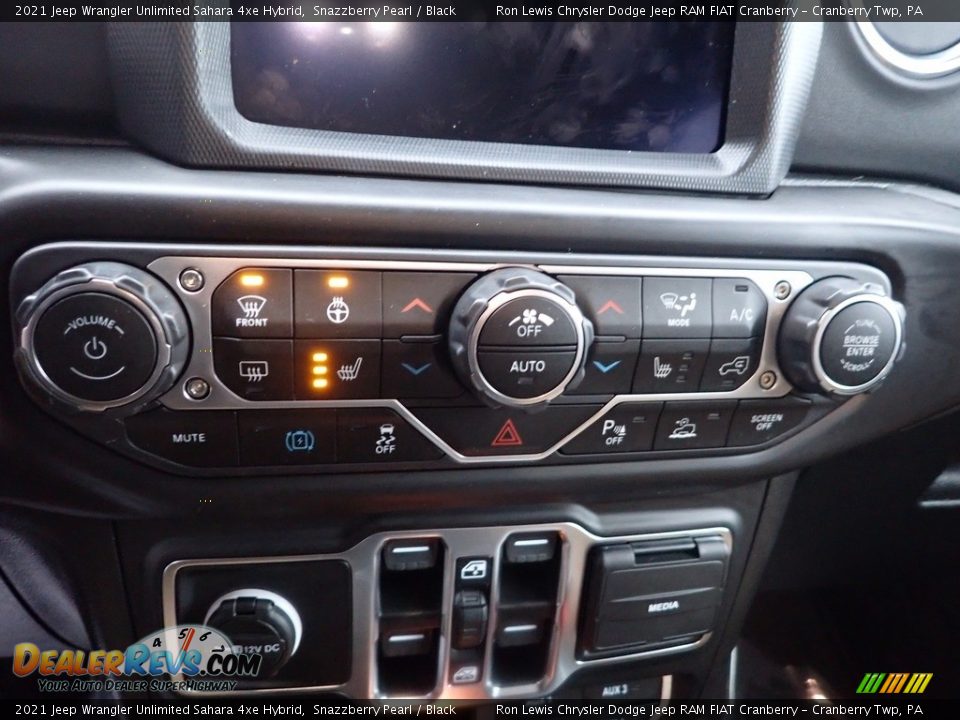 Controls of 2021 Jeep Wrangler Unlimited Sahara 4xe Hybrid Photo #18