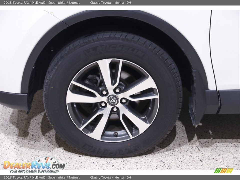 2018 Toyota RAV4 XLE AWD Super White / Nutmeg Photo #21