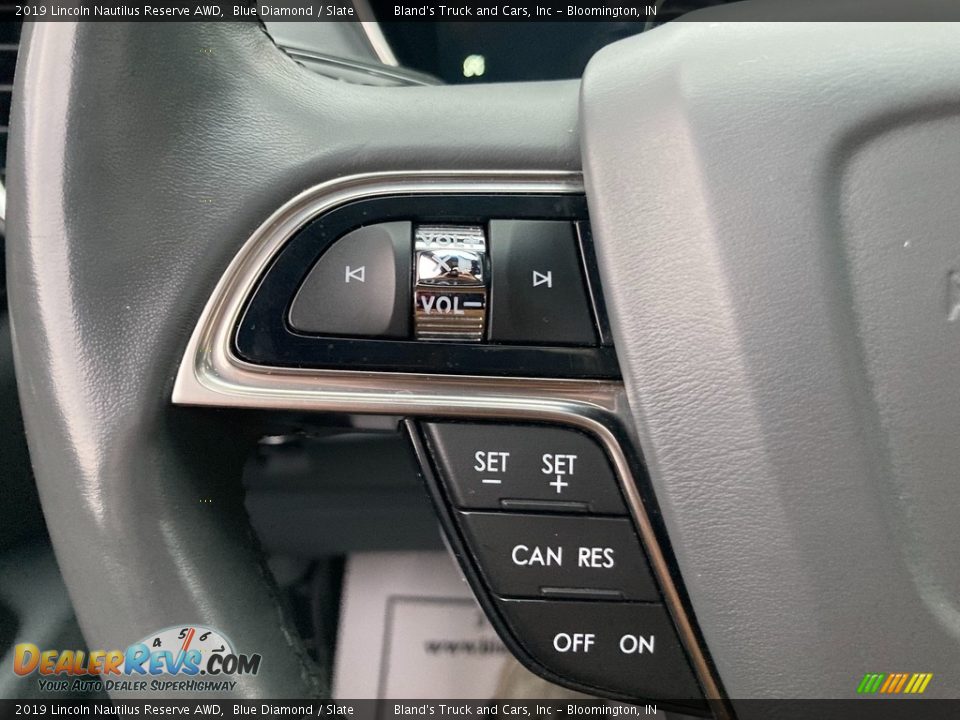 2019 Lincoln Nautilus Reserve AWD Steering Wheel Photo #16