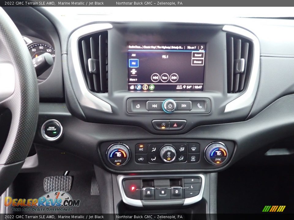 Controls of 2022 GMC Terrain SLE AWD Photo #23