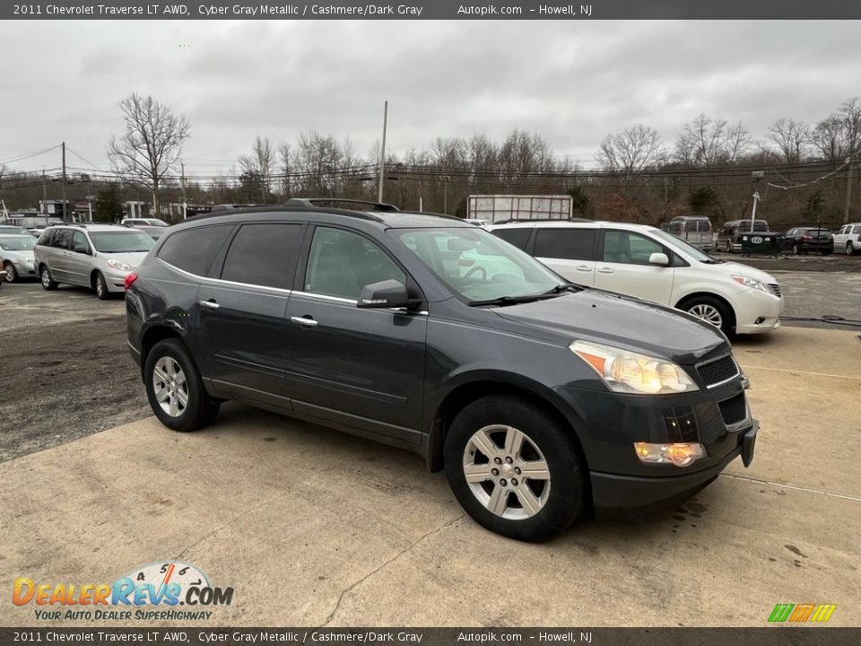 2011 Chevrolet Traverse LT AWD Cyber Gray Metallic / Cashmere/Dark Gray Photo #3