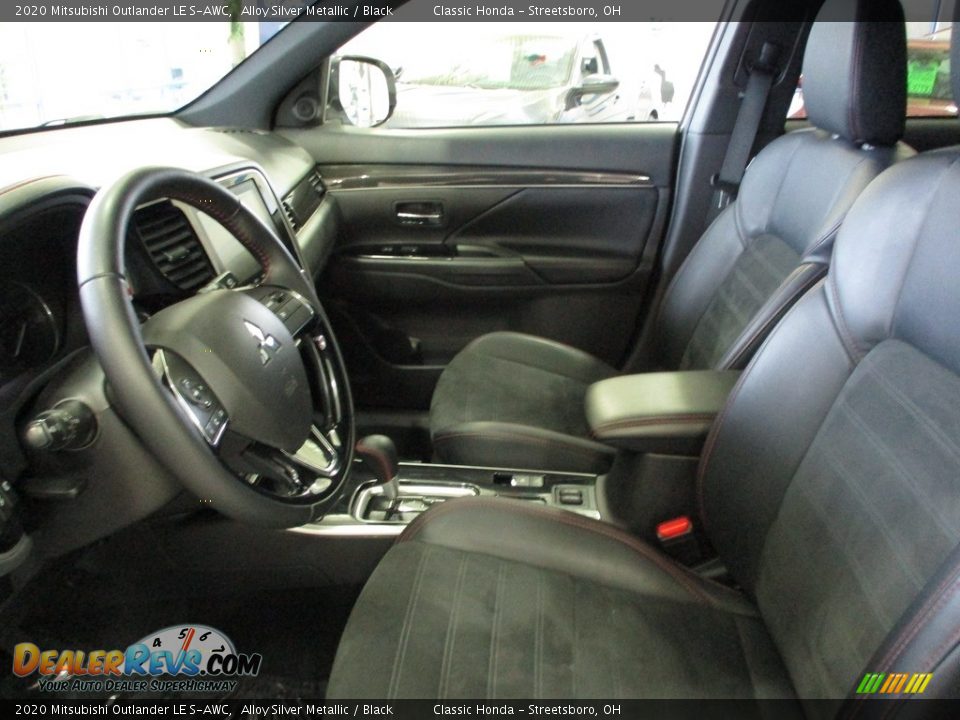 Front Seat of 2020 Mitsubishi Outlander LE S-AWC Photo #15