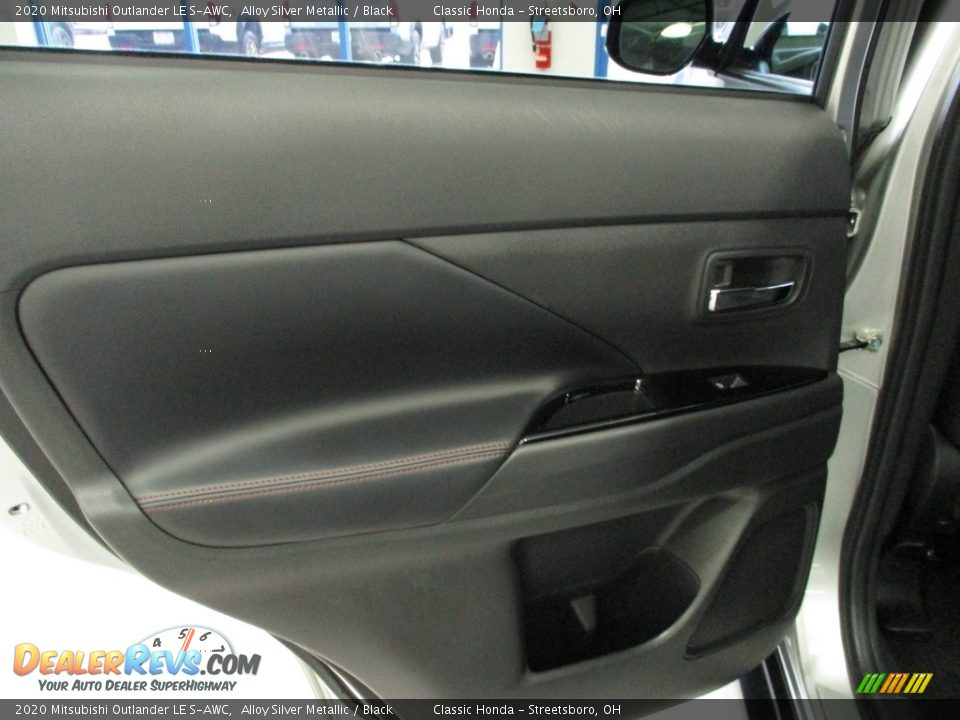 2020 Mitsubishi Outlander LE S-AWC Alloy Silver Metallic / Black Photo #22