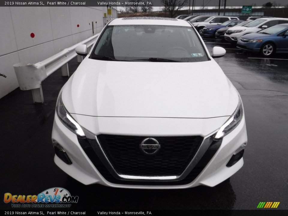 2019 Nissan Altima SL Pearl White / Charcoal Photo #5