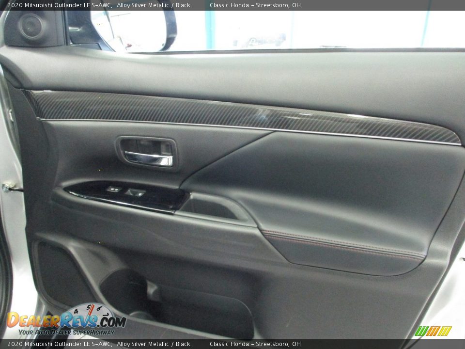 2020 Mitsubishi Outlander LE S-AWC Alloy Silver Metallic / Black Photo #31