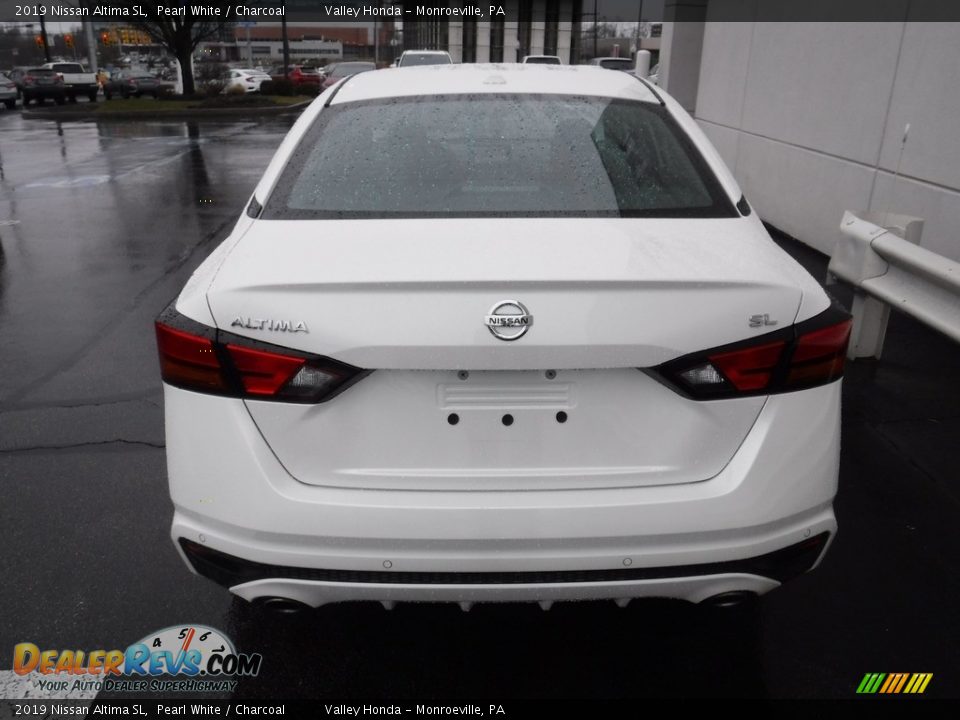 2019 Nissan Altima SL Pearl White / Charcoal Photo #8