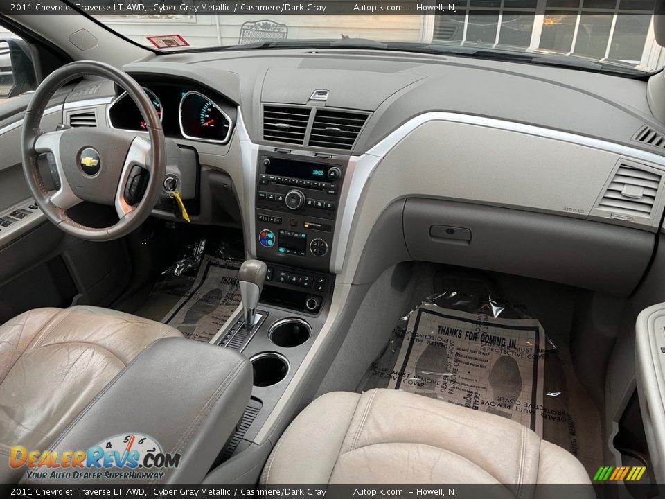 2011 Chevrolet Traverse LT AWD Cyber Gray Metallic / Cashmere/Dark Gray Photo #25